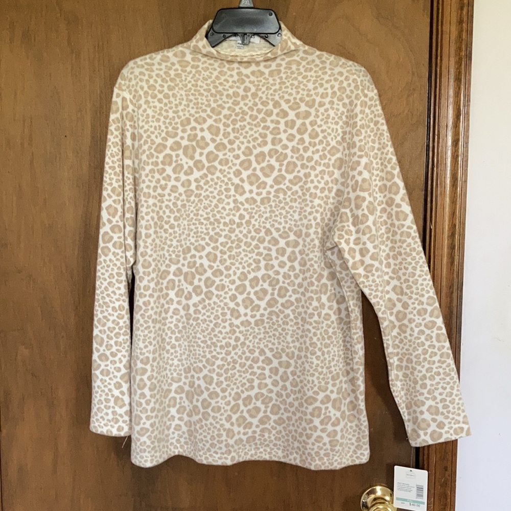 Emily Daniels top cheetah print mockneck top PL - Picture 11 of 17